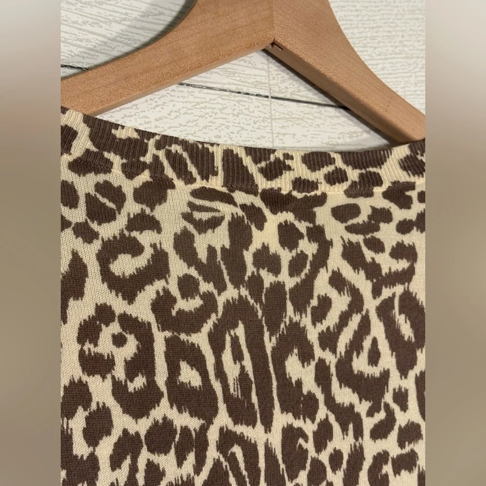J. Crew Cotton Teddie Sweater in Leopard, Size Medium - Picture 11 of 13